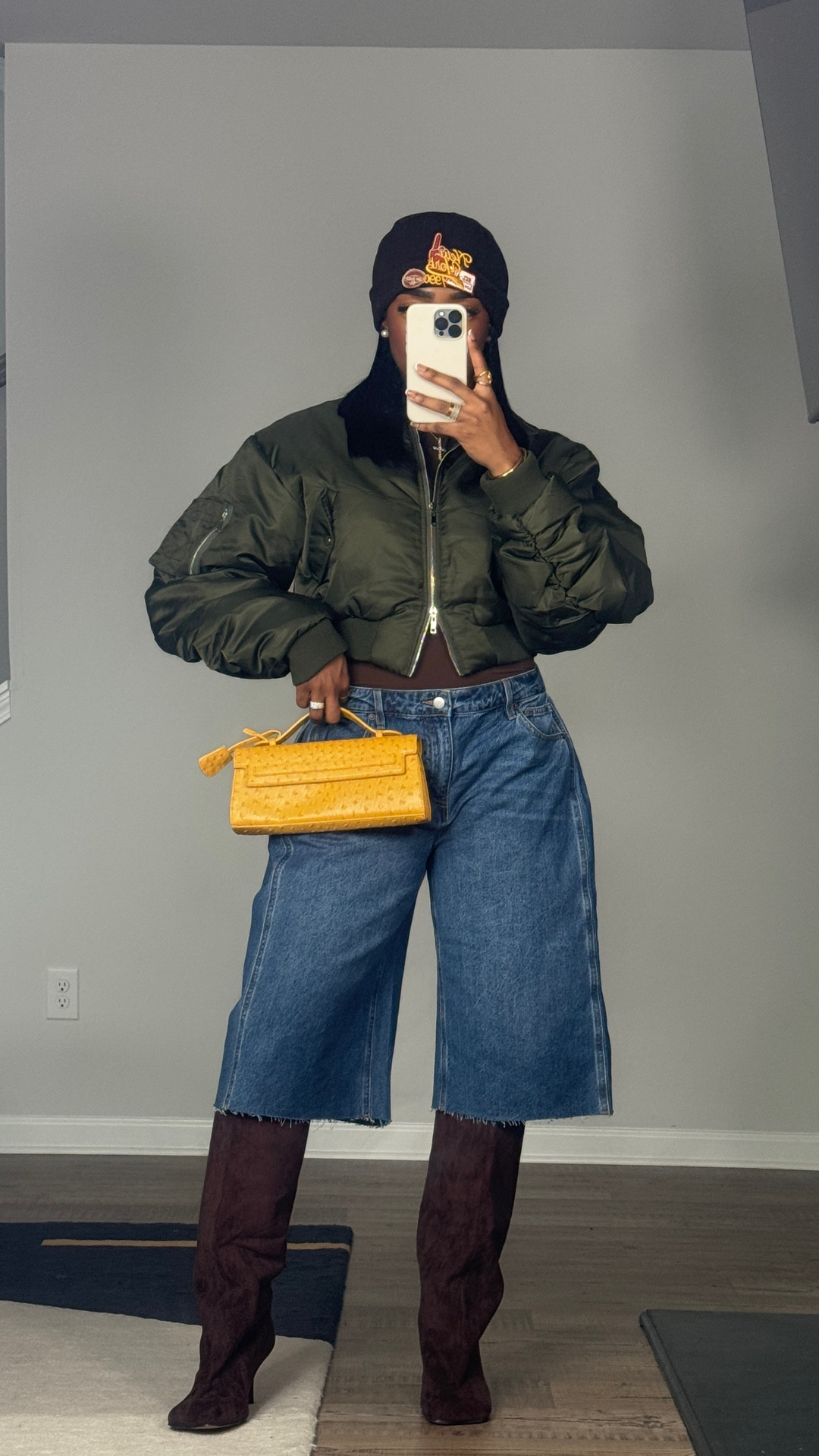 OOTD 💛 

Jacket - Fashion Nova “Charlie Cropped Nylon Blend Bomber Jacket” Medium
Jorts - Fashion Nova - “Aleksa Pleated Non Stretch Denim Jorts” 11

#LTKootd #LTKSeasonal #LTKU