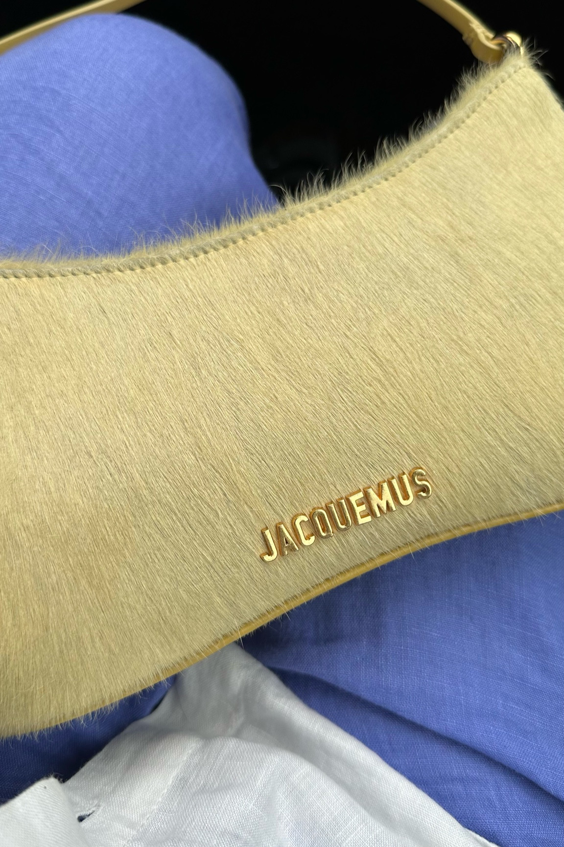 My go-to bag for all things sunny and stylish 💛 

#jacquemus #itbag #summerbag #butteryellow #yellow

#LTKItBag #LTKStyleTip #LTKSeasonal