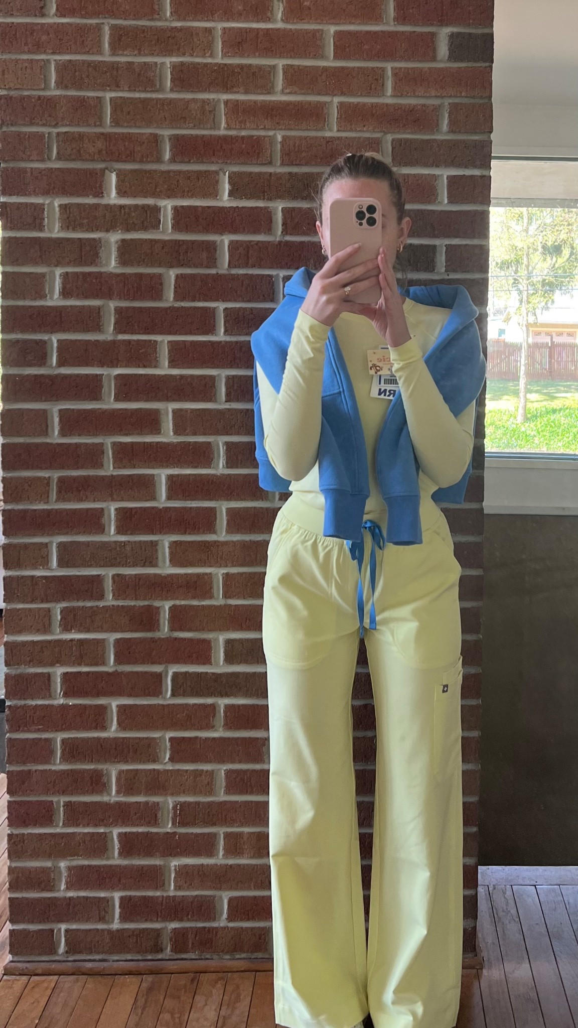 NICU NURSE OOTD!! 

Wearing the NEW color sunlight! 
Top: women’s sunlight salta seamless long sleeve in size xs!!
Bottoms: women’s high waisted Isabel wide leg scrub pant in size xs!

#LTKFindsUnder100 #LTKWorkwear #LTKU