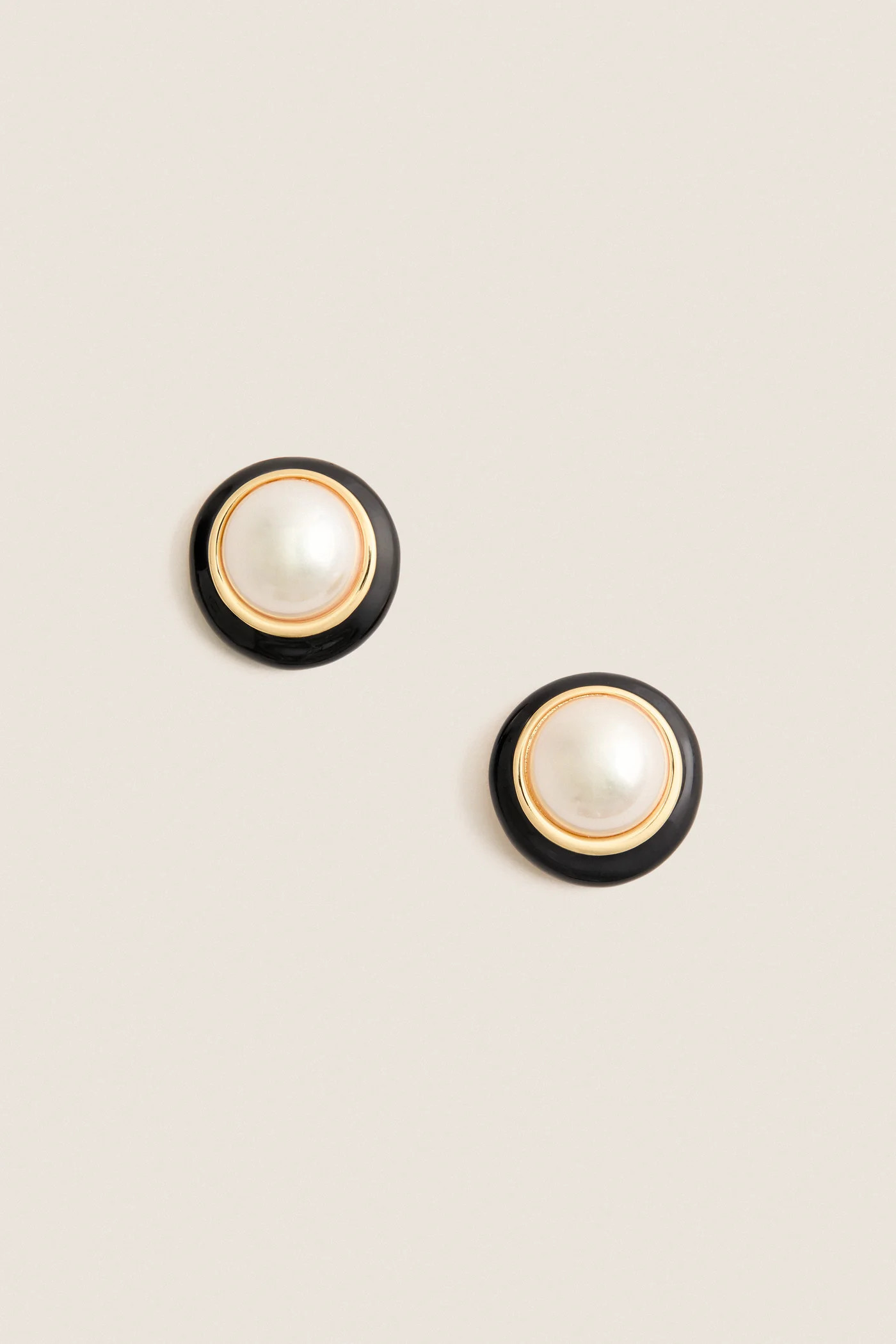 Black and Pearl Onyx Earrings | Tuckernuck (US)