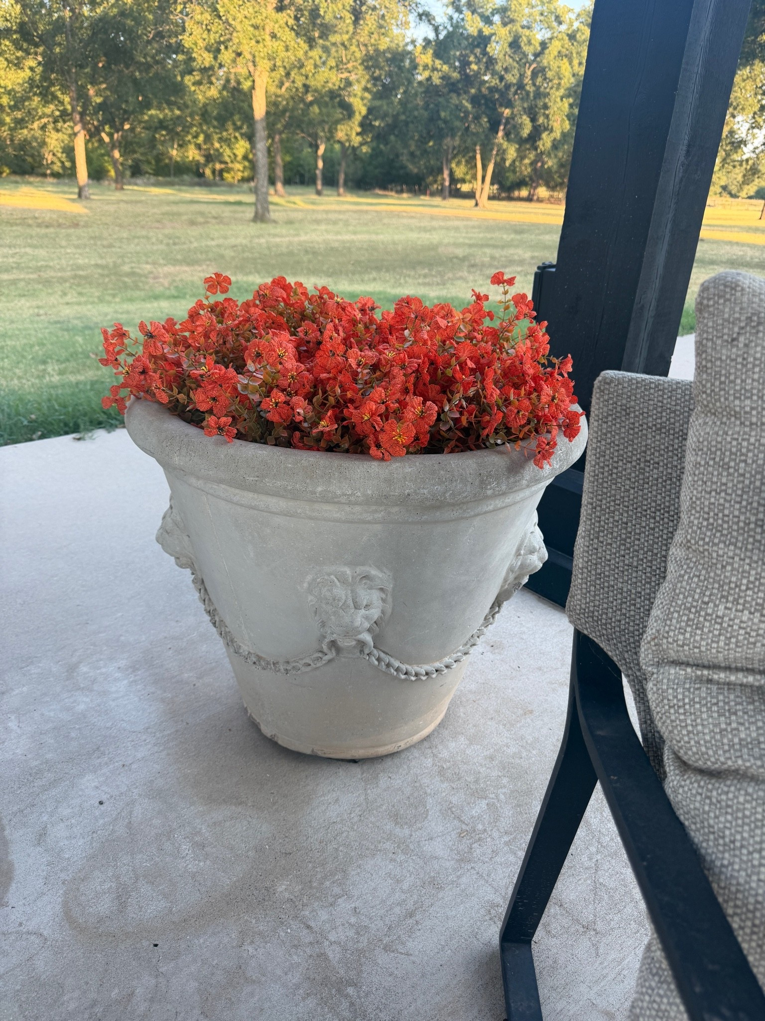 When it’s too hot to grow anything, these faux mums are perfect

#LTKOver40 #LTKHome