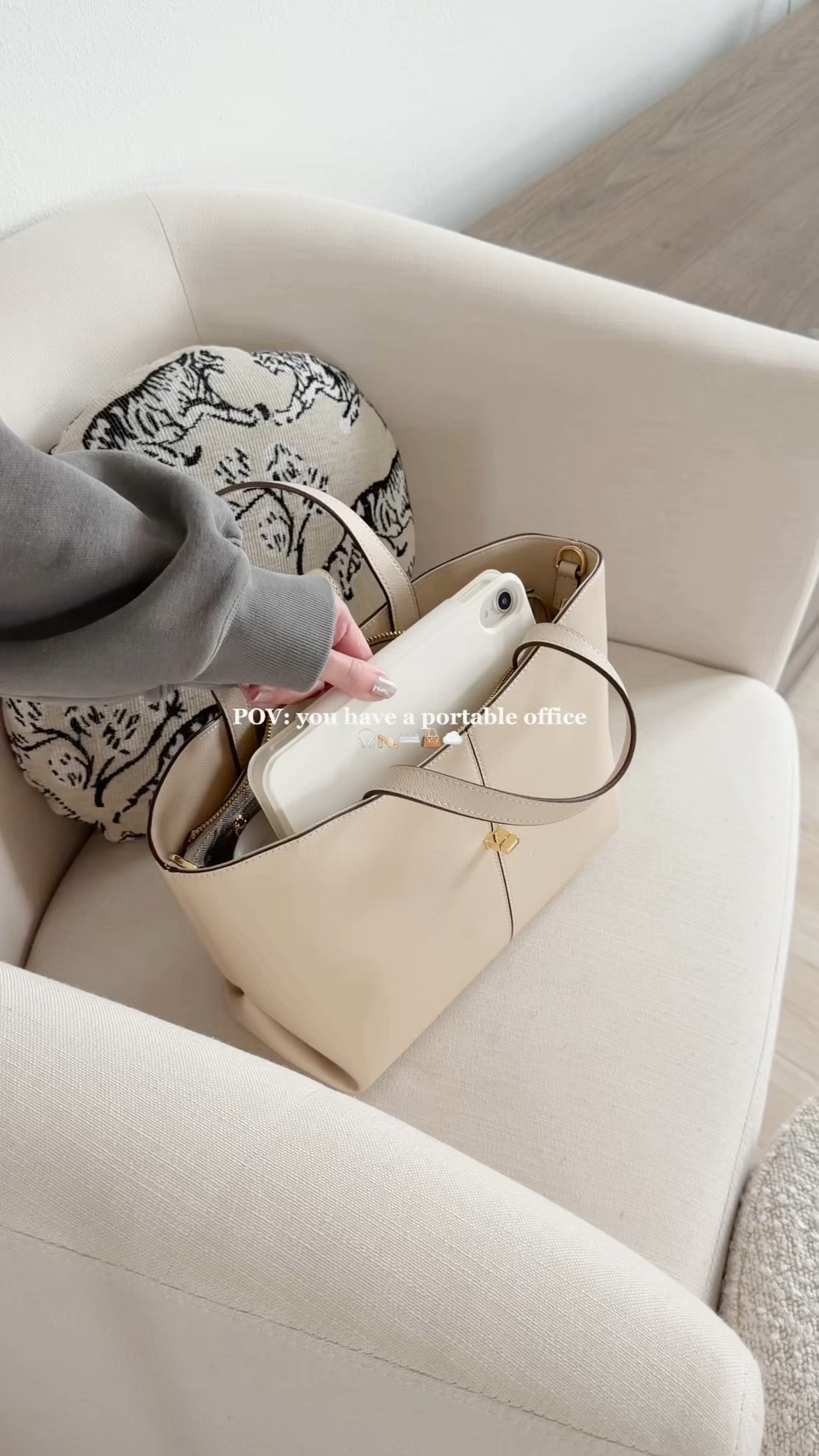 Amazon Portable Office Find

#LTKHome #LTKmorningroutine #LTKdayinmylife