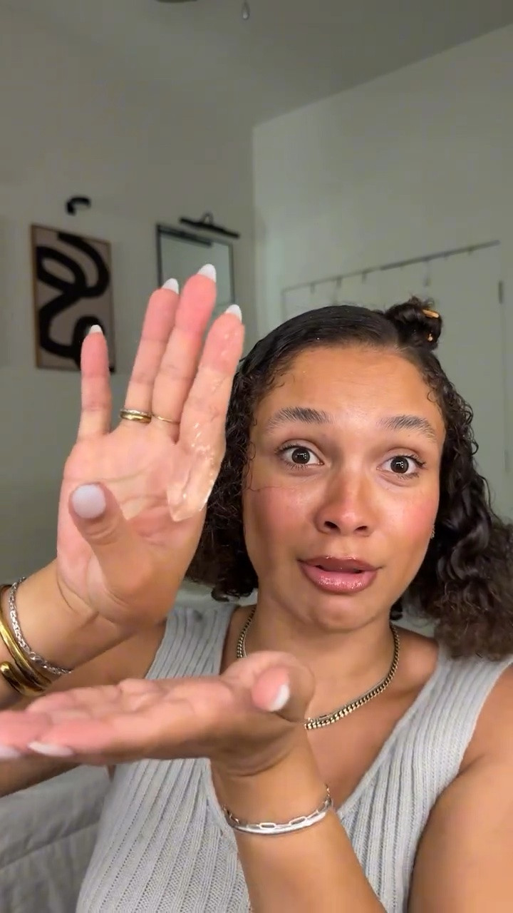 Do we want more in depth hair tutorials?? 🤔
-
-
-
-
#explore #hairstyles #hairstyle #hairtutorial #curlyhair

#LTKgrwm #LTKselfcare #LTKBeauty