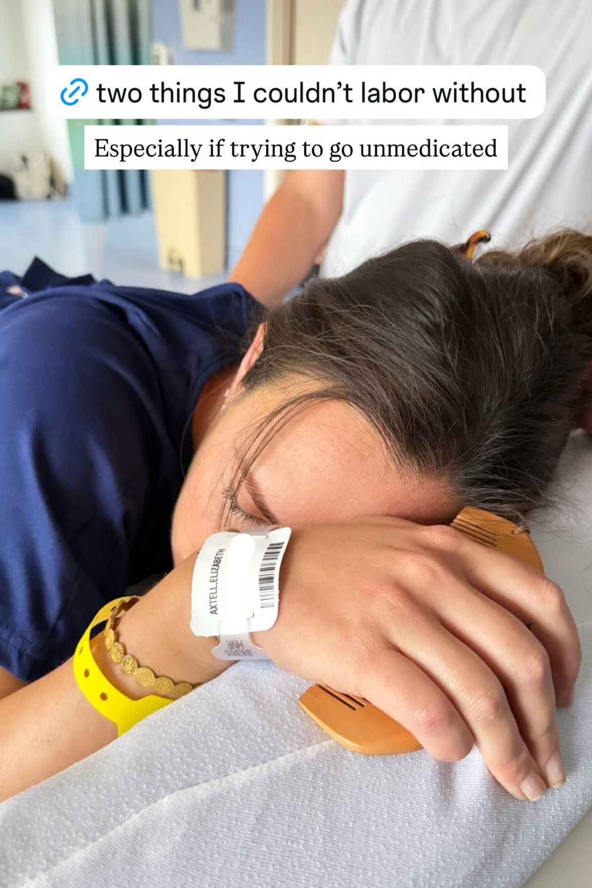 Two things I couldn’t labor without 🤰 #birth #pregnant #momlife 