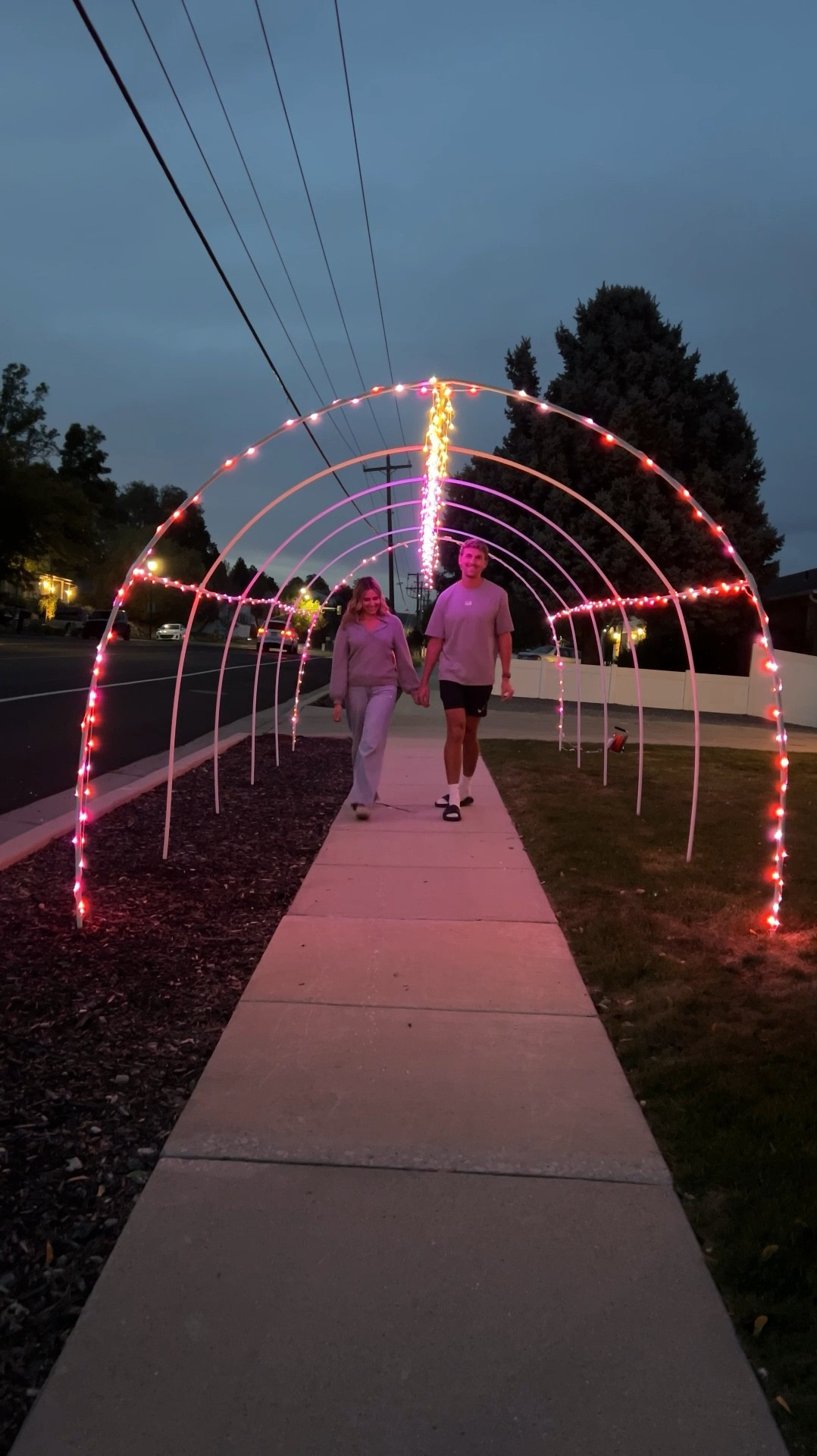 Transforming our space into a holiday paradise with this easy DIY light tunnel!
#GoveeChristmasLights #HolidayVibes
#DIYHoliday #LightTunnel