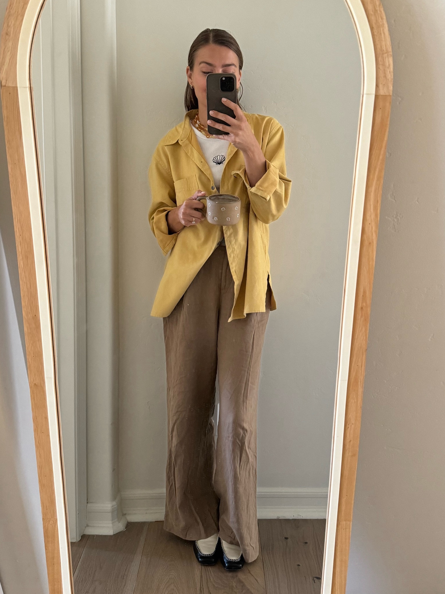 Comfortable yet stylish vintage inspired  outfit 🤎🌞

#LTKstyletip #LTKCyberWeek #LTKfindsunder100