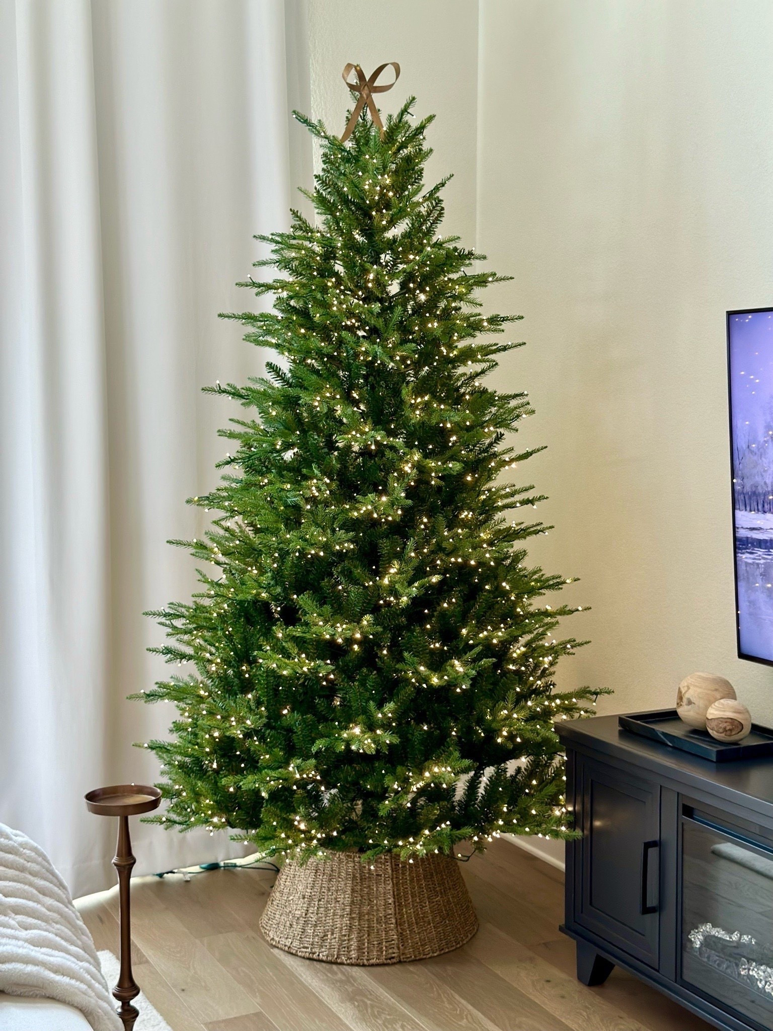 A no regret purchase!


Grand duchess
Christmas tree
Christmas decor

#LTKHome #LTKSeasonal