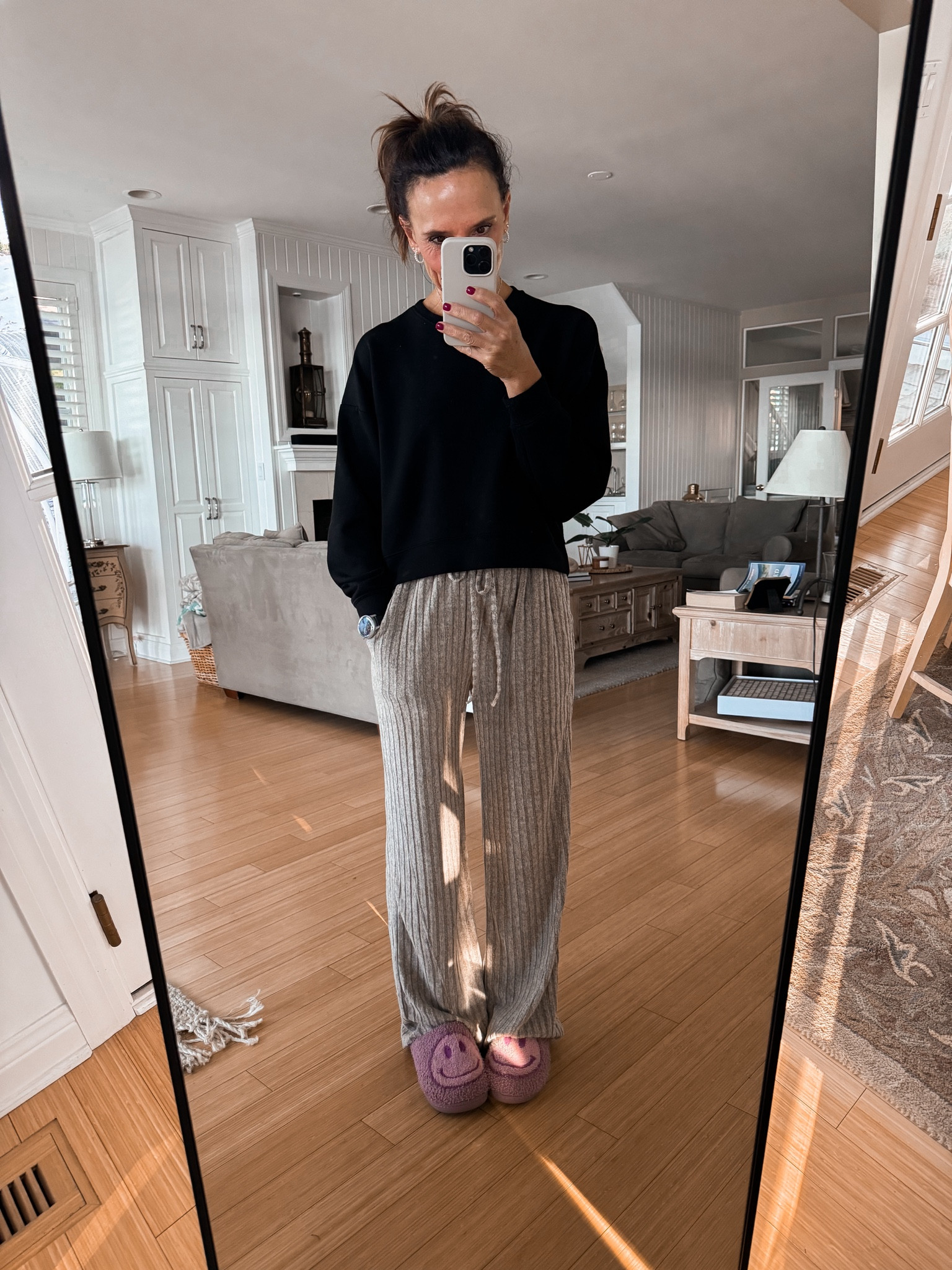 Comfy Monday morning ☀️hope your week is off to a fabulous start!



#LTKU #LTKStyleTip #LTKOver40