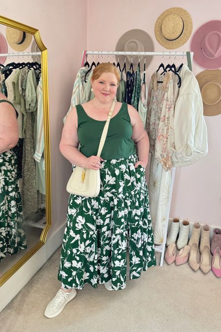 Plus Size Casual Summer Outfit Idea 🌴🐚

Summer outfit, travel outfit, Gucci Jackie, white sneakers, maxi skirt



#LTKTravel #LTKSeasonal #LTKPlusSize
