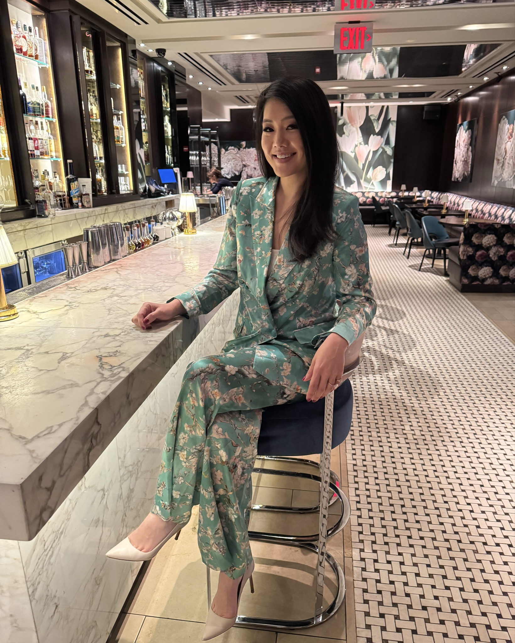 The most flattering and comfortable satin you’ll ever own. I also have the dark purple and both are so gorgeous 