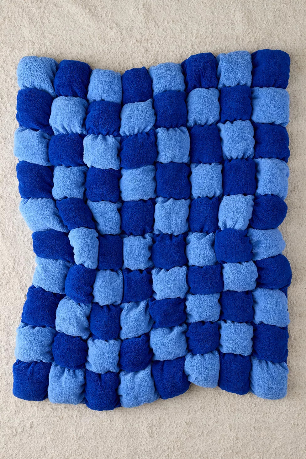 Marshmallow Cloud Fleece Throw Blanket | Urban Outfitters (US and RoW)