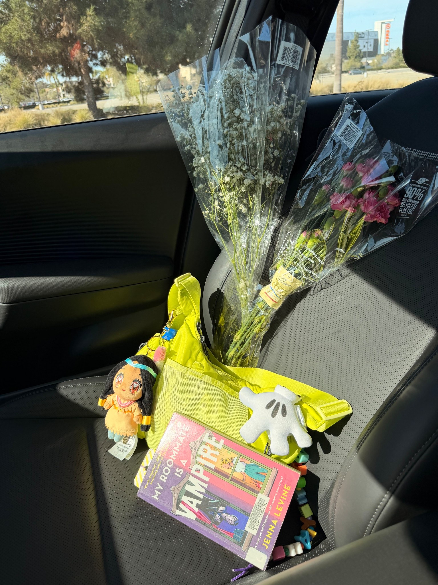 Happy Monday!! Running lots of errands today but packed my book for any downtime I might have hahaha #books #romancebooks #baboontothemoon #crescentbag #neongreenbag #booktok 

#LTKvlog #LTKTravel #LTKselfcare