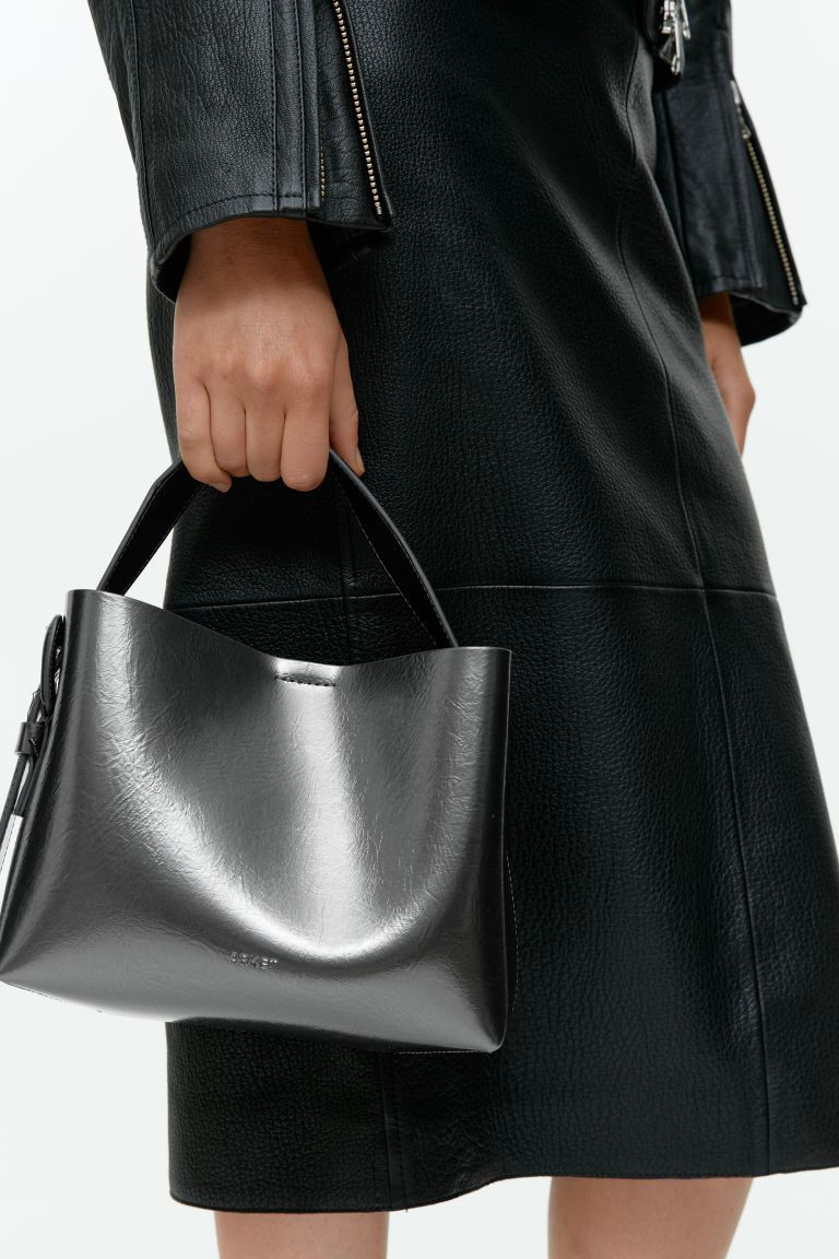 Leather Crossbody Bag - Silver/Metallic - Ladies | H&M GB | H&M (UK, MY, IN, SG, PH, TW, HK)