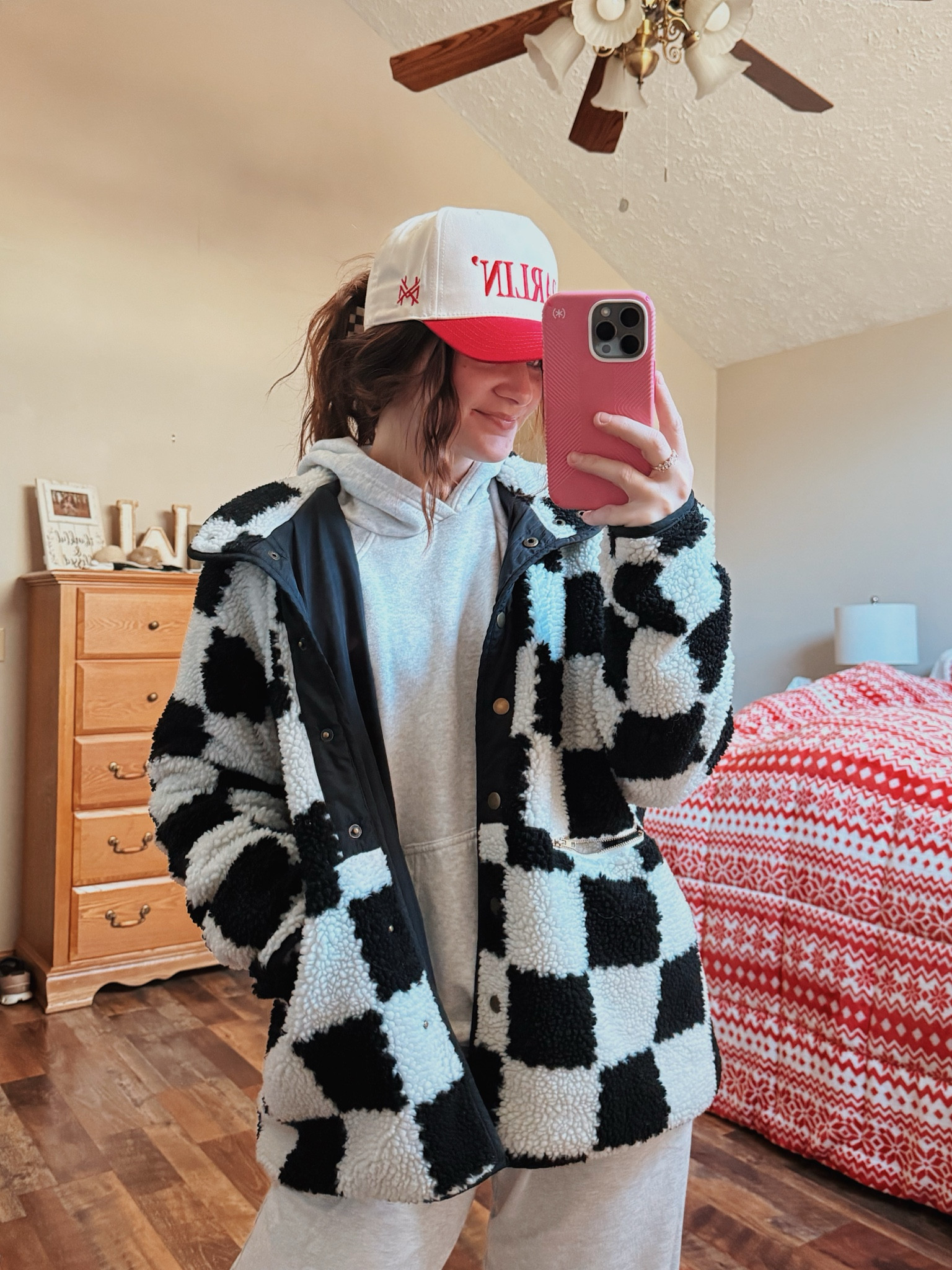 I got so many compliments on this fit today so I had to share 🫶🏻🏁❤️

the hat is actually from TikTok shop but I linked similar options!!

#LTKFindsUnder50 #LTKU #LTKStyleTip