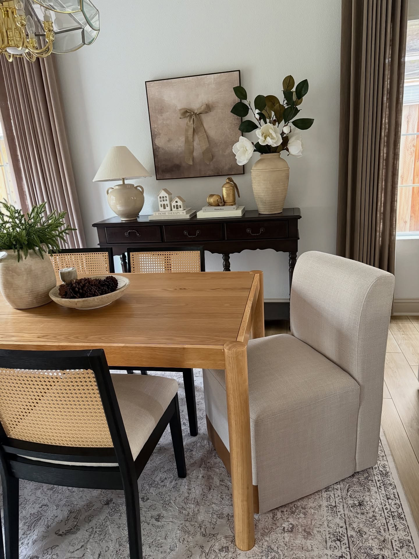 Isn't she beautiful 🥰😍

Won some gift cards from @chitaliving giveaway and these are what I got 2 rolling dining chairs! Its the best things ever ✨ 

#chitaliving #chitalivingpartner #chitalivingfurniture #home #dining #homedecorlovers #neutral #beige