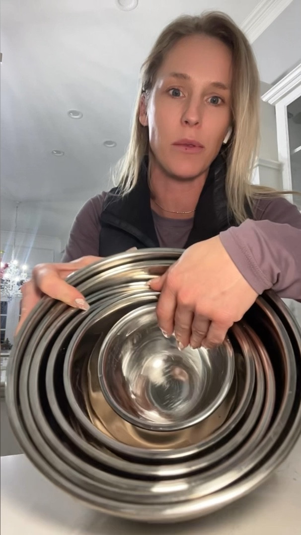 Watch me geek out over this great deal on this mixing bowl set I was influenced to buy over Christmas. I have loved this so much and it’s on sale AND has a coupon right now 

#LTKsalealert #LTKhome #LTKVideo