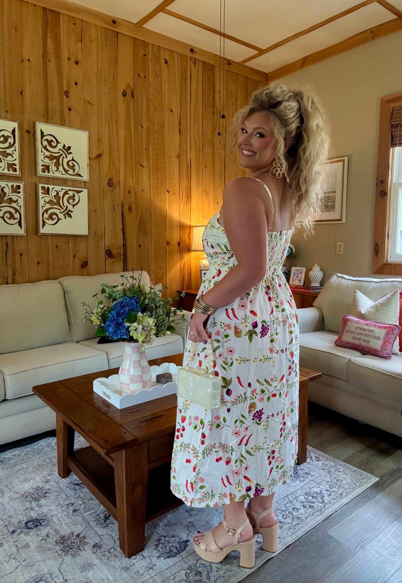 this old navy dress is 40% off today!!! 🤩