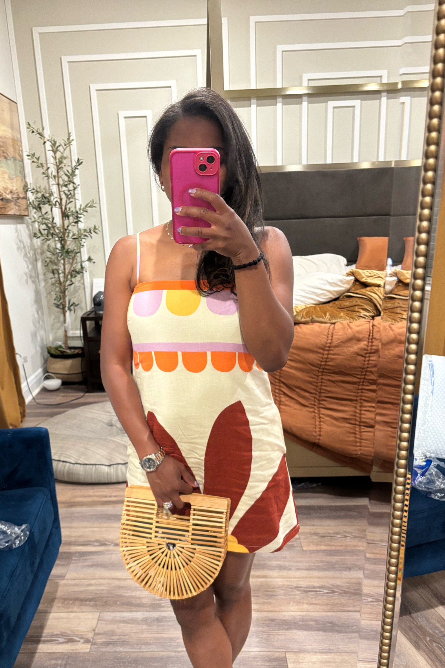 Found the perfect girls night or date night dress and she has pockets 😏! 
Cute little clutch that’s perfect for summer dinners or a day at the pool for the essentials! 

#LTKSeasonal #LTKItBag #LTKSwim