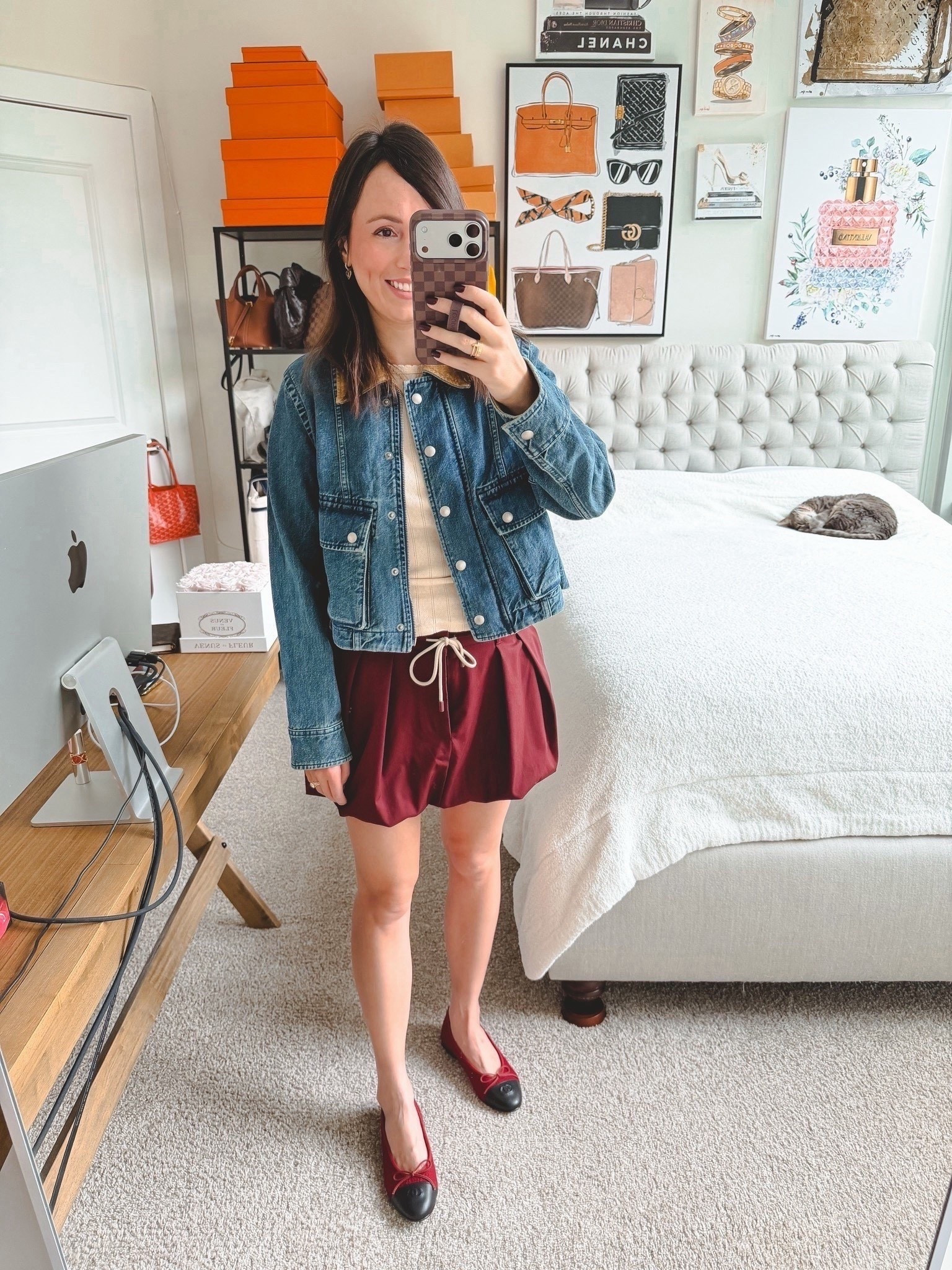 The cutest trapeze denim jacket! Obsessed with the corduroy collar for fall! Wearing with a little bubble skirt



#LTKSeasonal #LTKootd #LTKFindsUnder100