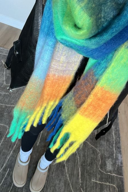 Colorful chunky scarf 🎨