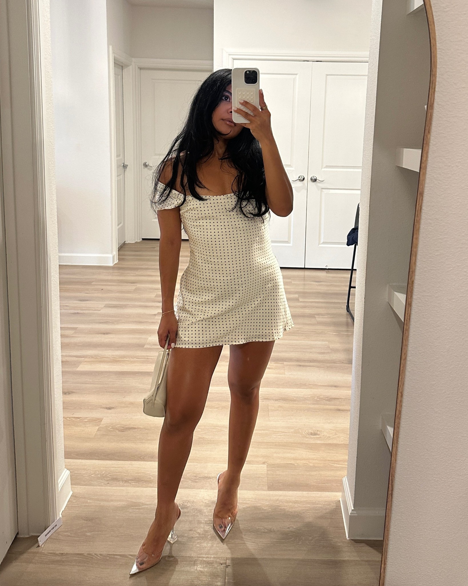 Polka dot dress
ANA20 code
SIZE 4



#LTKFindsUnder50 #LTKFindsUnder100 #LTKStyleTip