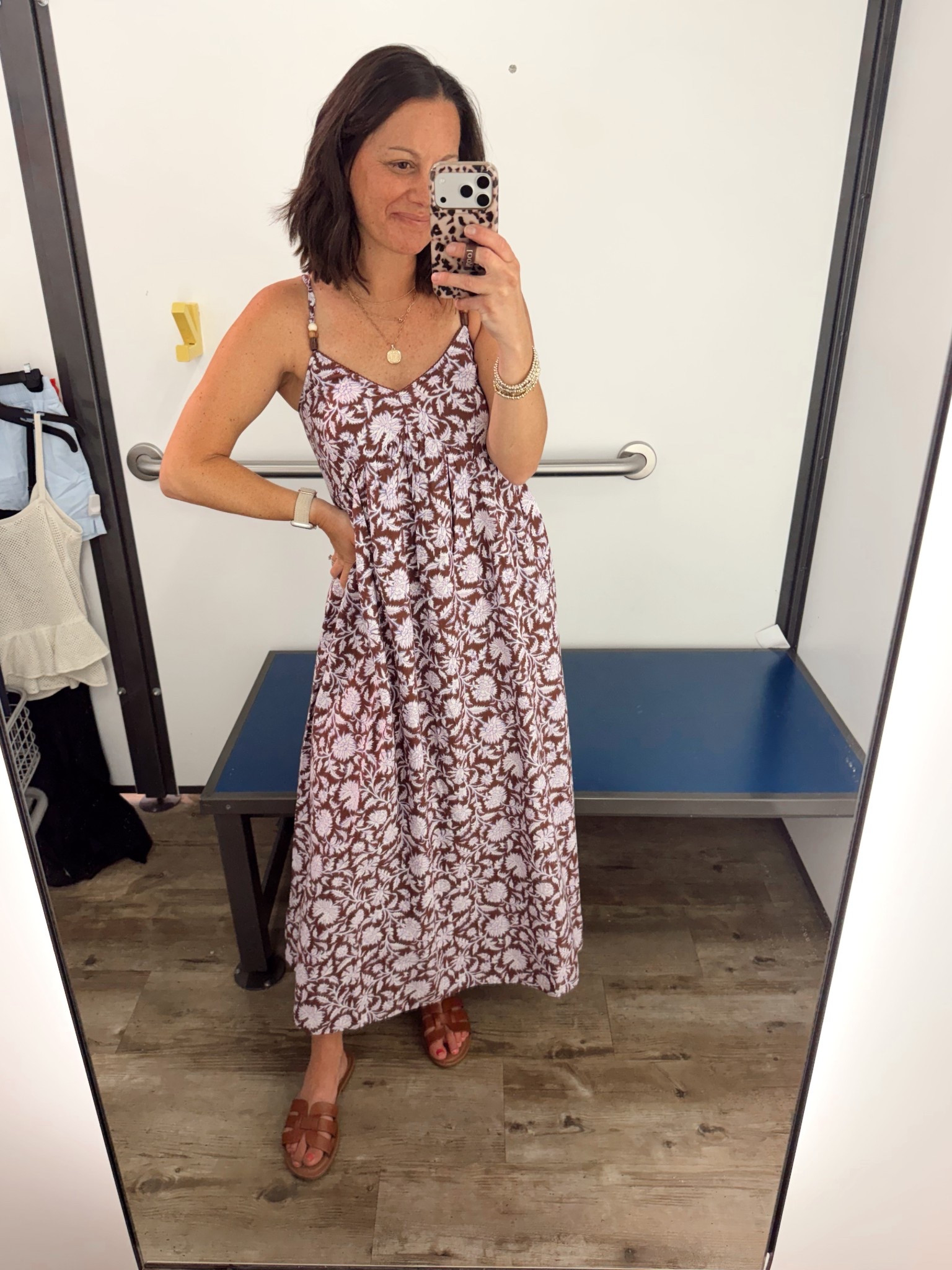 50% off old navy! This summer dress is so comfy and cute! Runs tts to big - this is the xs.



#LTKOver40 #LTKootd #LTKmomlife