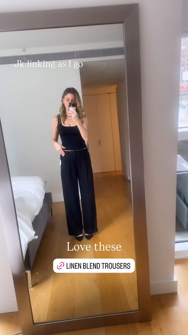 Perfect light weight trouser material and length from gap

#LTKSaleAlert #LTKFindsUnder100 #LTKSpringSale