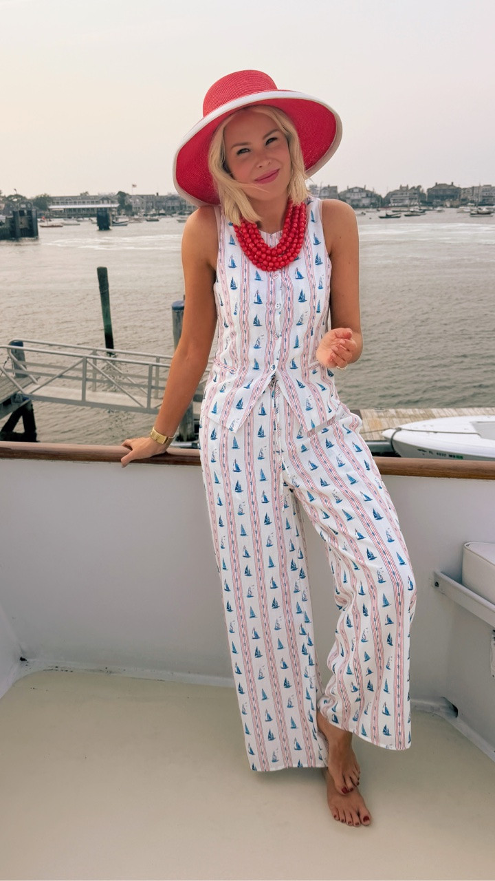 The cutest sailboat set for day 1 in Nantucket

#LTKdayinmylife #LTKTravel #LTKOver40