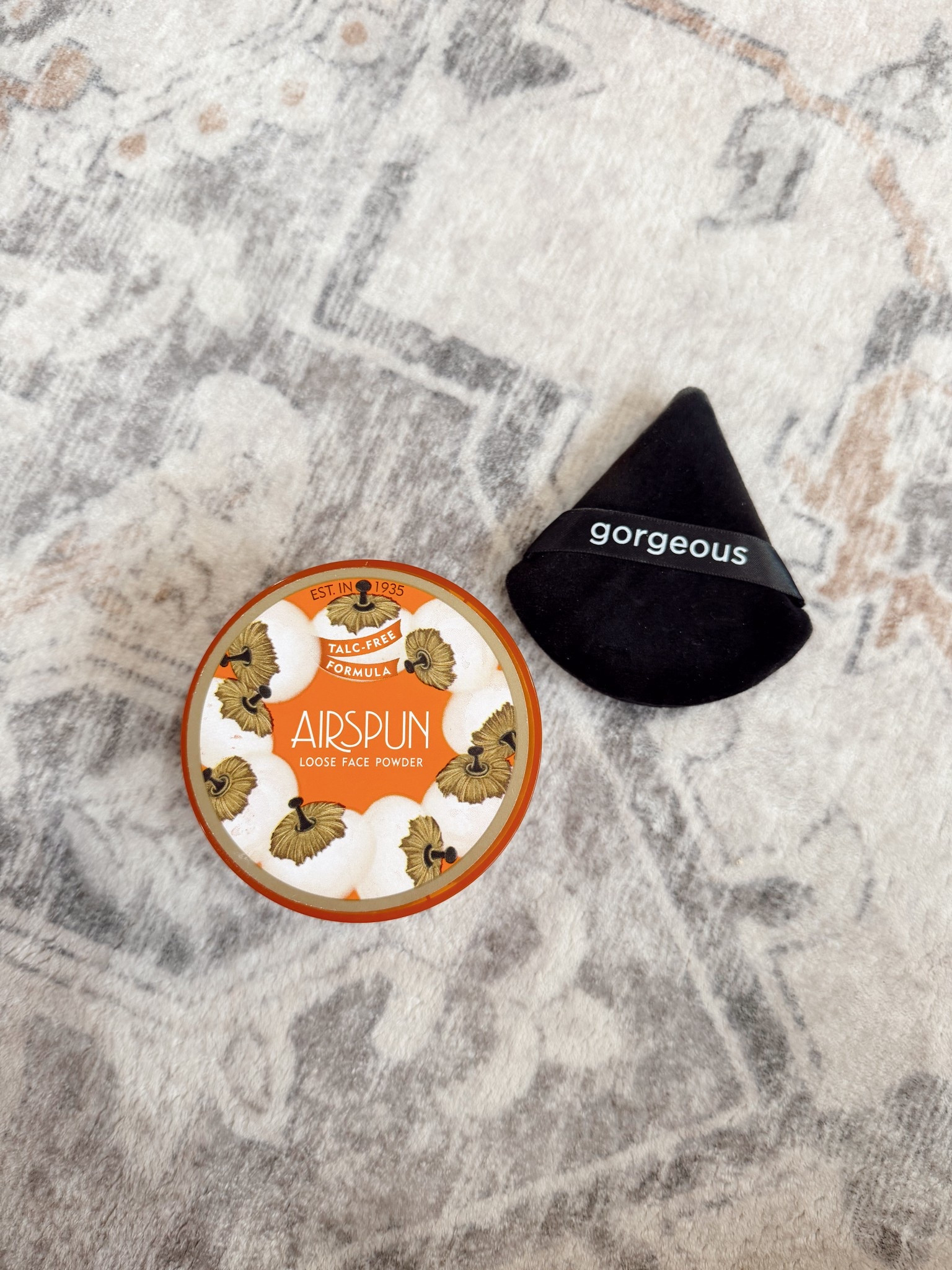 This powder has been around forever and there’s a reason— cause it’s just THAT good. 💁🏻‍♀️ I like the “translucent extra coverage"

#LTKgrwm #LTKBeauty #LTKmomlife