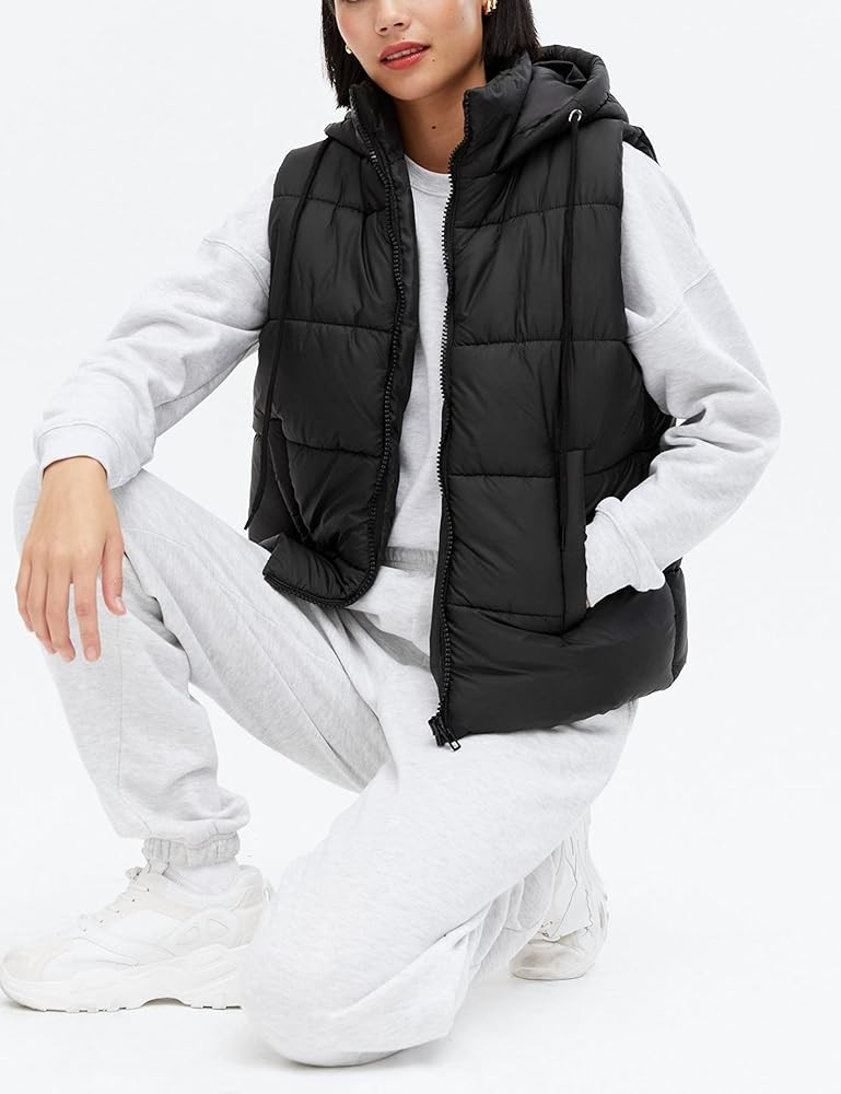 EsheSy Women's Puffer Vest with Removable Hood Sleeveless Full Zip Quilted Down Jacket | Amazon (US)