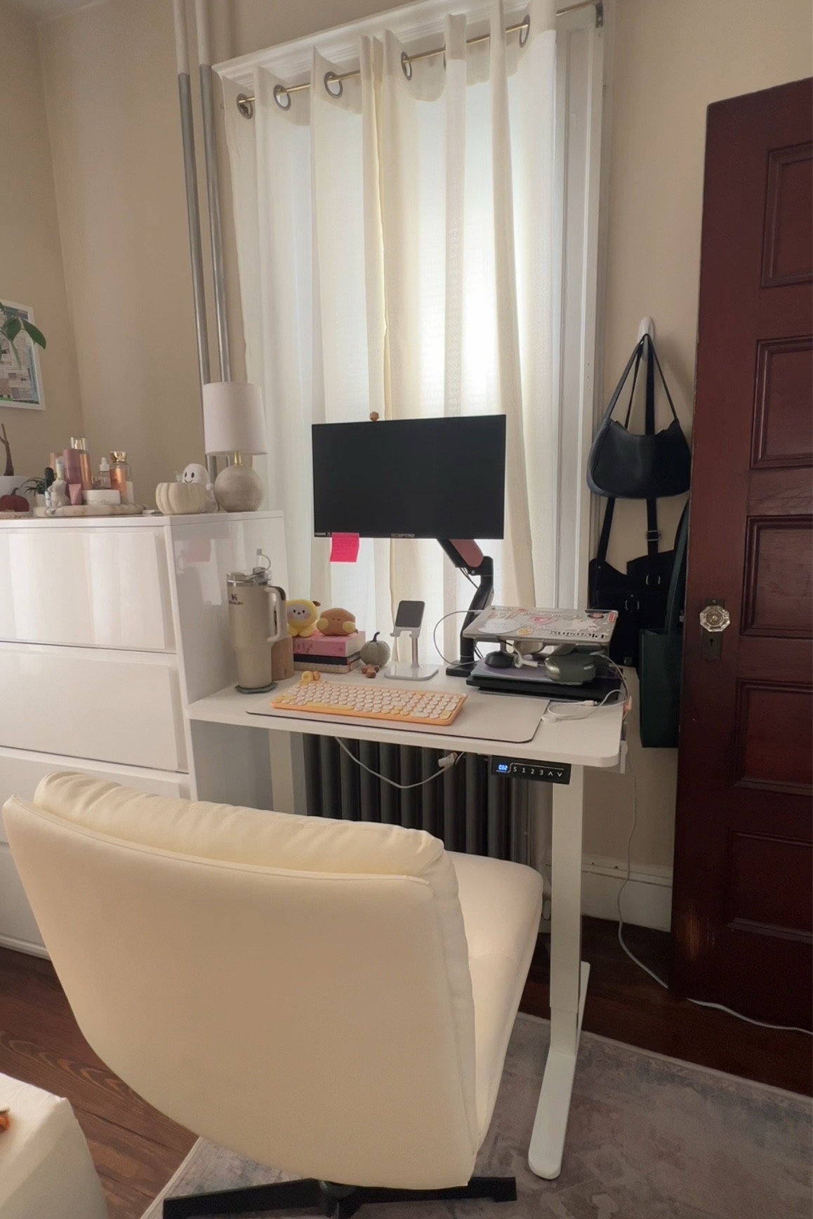 continuing to bloom on step at a time🌻 both the standing desk and walking pad have been so helpful in getting my steps in for the day when wfh. HIGHLY recommend!! #paidlink

#LTKFitness 

#LTKHome