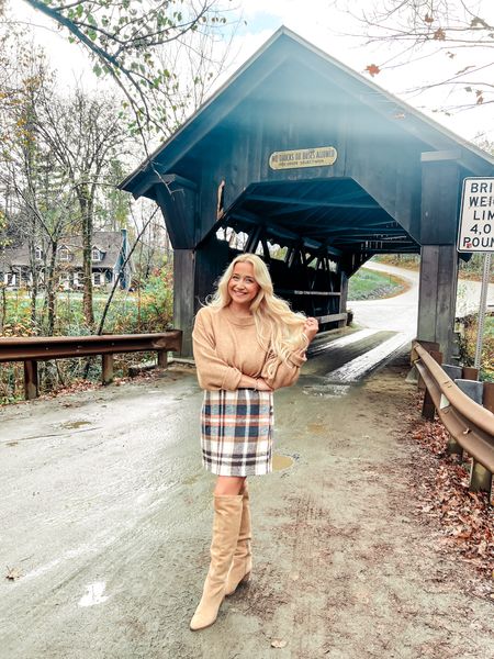 🍂 Stowe, Vermont 🍂 Every fall lovers dream…. 

Outfit linked on the LTK app (link in bio) 