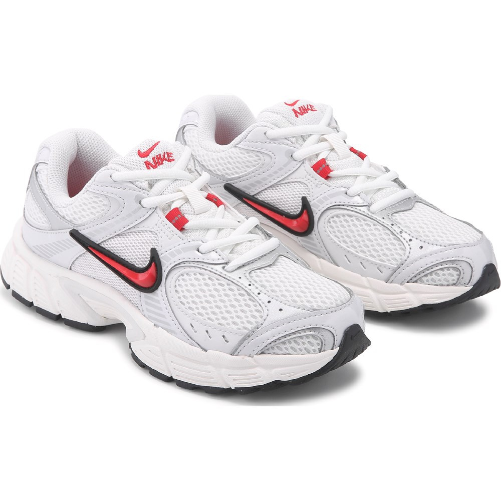 Women's V5 RNR Sneaker | Famous Footwear