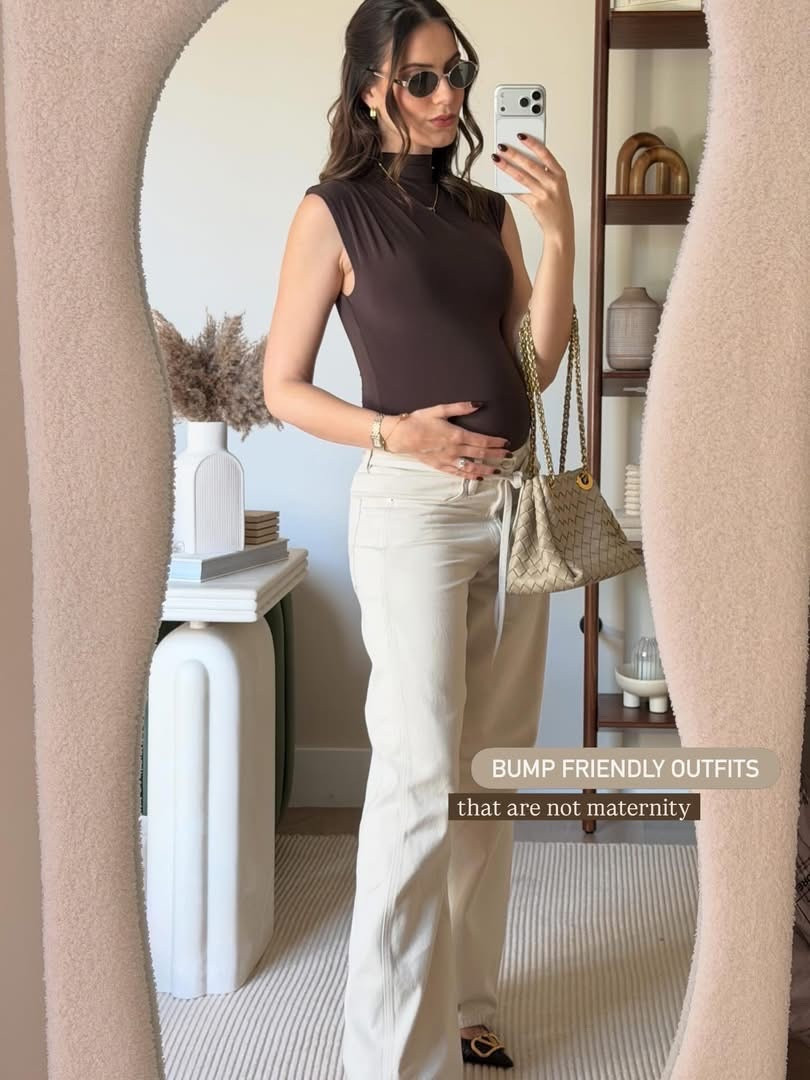 My go-to combo lately: low rise pants + a bodysuit 🤍

These drawstring pants from Mango are so easy to wear, and I love pairing them with a fitted bodysuit to balance everything out.

Also, if you’re looking for bump-friendly basics, Aritzia has really good options, their bodysuits are stretchy, flattering, and actually grow with you.

Links below 🤰🏻🤎

#LTKootd #LTKmomlife #LTKBump