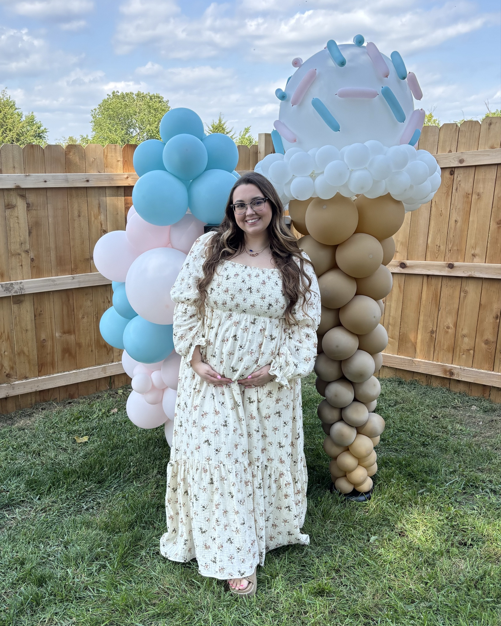 A thicker puff sleeve dress perfect for fall with a touch of fall florals 🌾

#LTKootd #LTKSeasonal #LTKgrwm