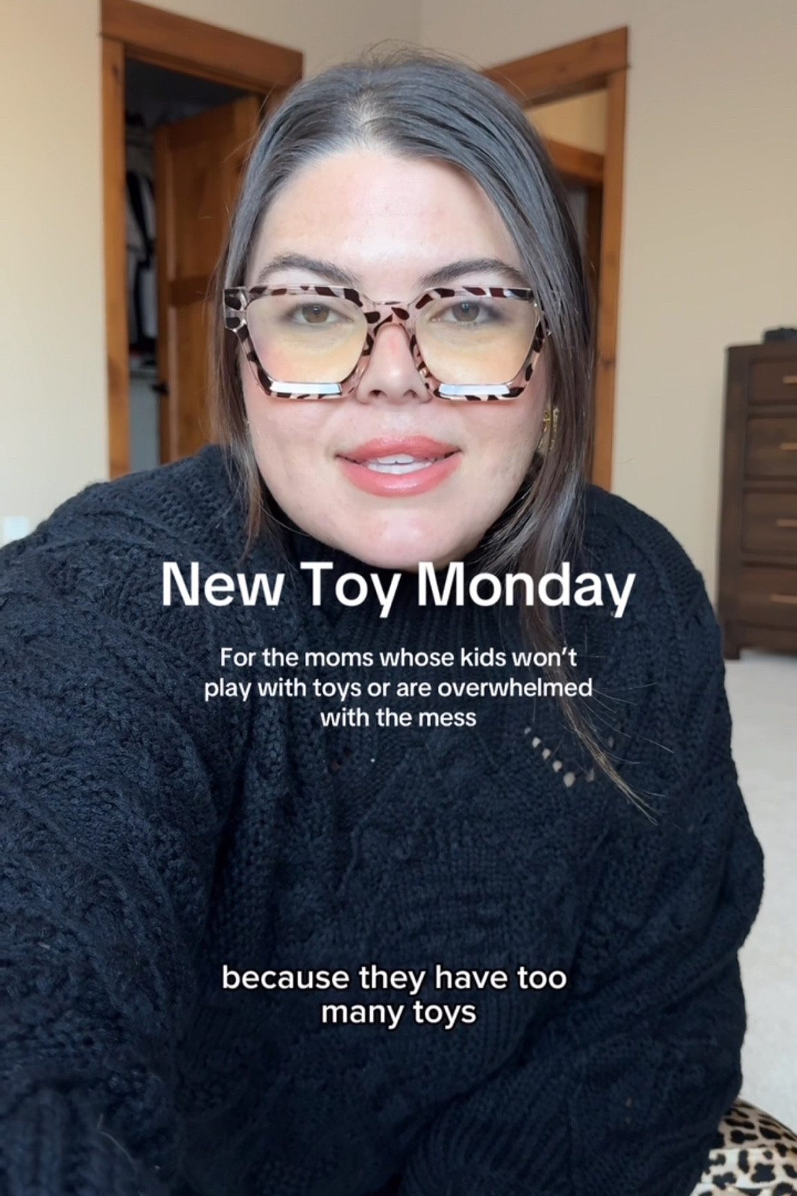 Is everyone  feeling like their kids are struggling to play with their toys or you’re overwhelmed by the mess or just me? I’m starting new toy Monday, this is inspired by my time as a teacher and our center rotations that kept kids engaged week after week. 

We’re going to start fresh on Monday but the first step you can take over the weekend is to clear the main playing area (which we did today.)

The goal is every Sunday evening with (or without 😉) your kiddos you can pick out one to two sets of toys to put out for the week. This will help with your kids getting decision fatigue, help with the organization and every Monday they will feel like they have a whole new set of toys. 

Will you join me? 🫶🏼🖤
#KidActivities #ActivitiesForKids #ToyOrganization #NewToyMonday  #MomLife