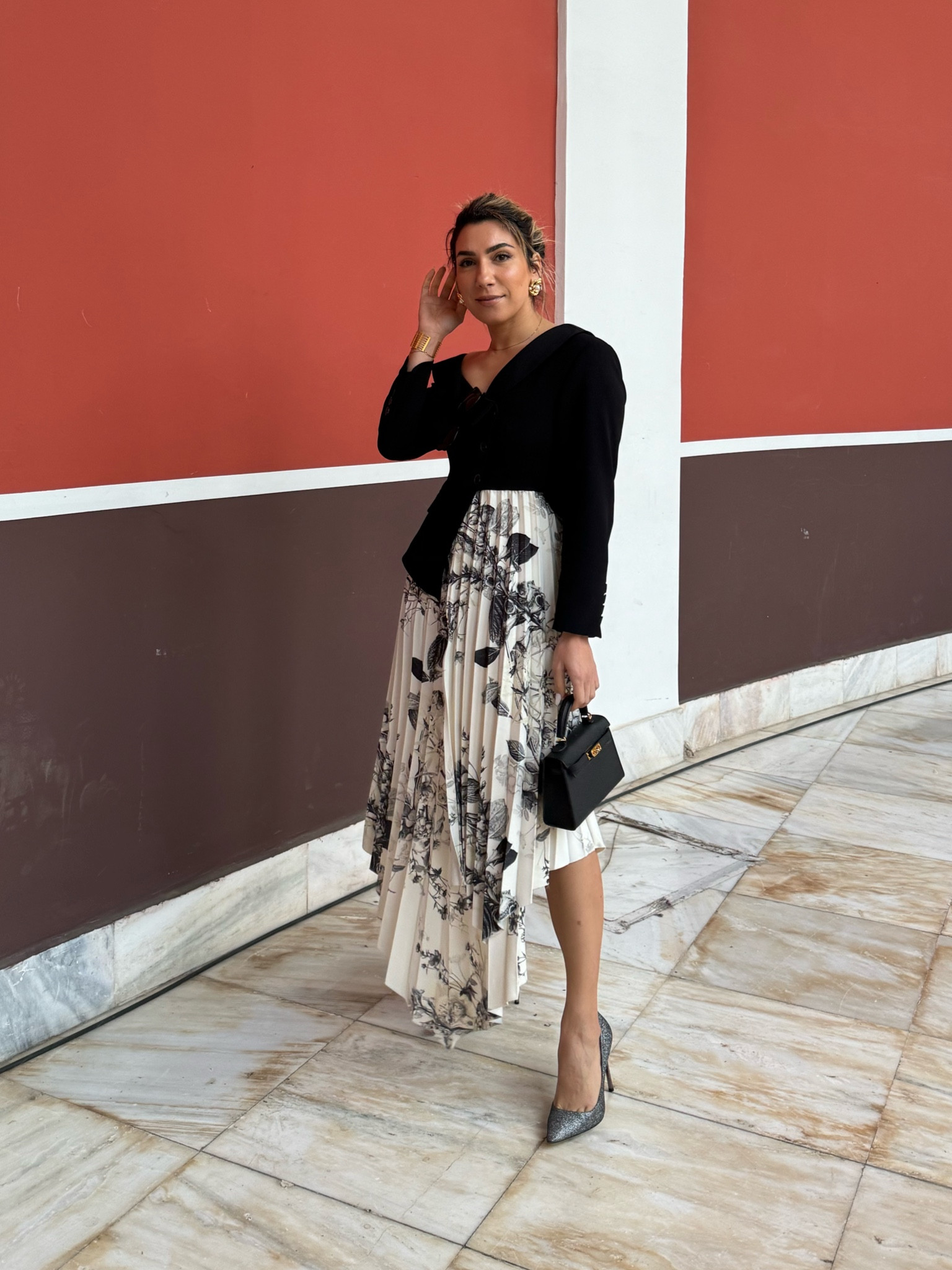 Elegant formal occasion dress 

#blackandwhite #monichrome #occasion #occasionwear #occasiondress #karenmillen #blazer #pleates #sparklyshoe 

#LTKworkwear #LTKwedding #LTKpartywear