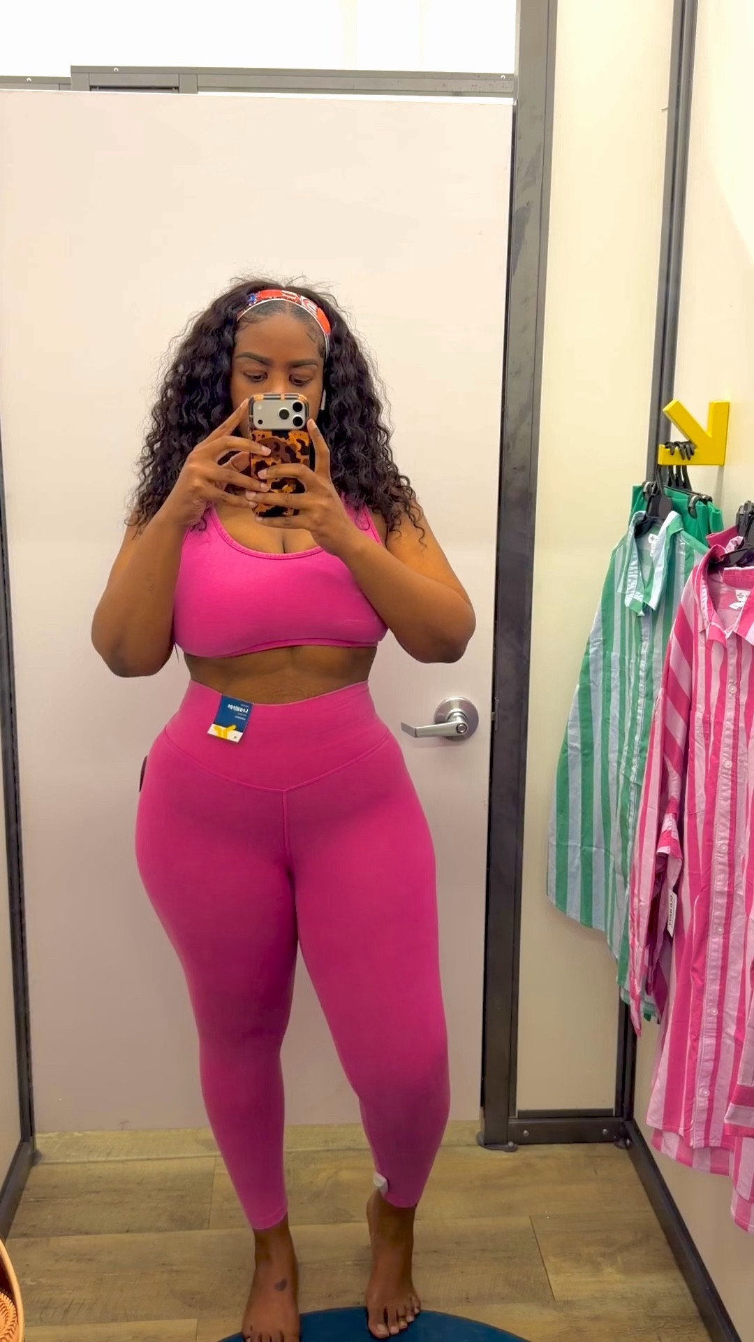 Am I the only girl that love a cute gym look, but never goes to the gym? 👀😬

These pieces from @oldnavy are super cute and perfect for the gym or just a chill spring day of shopping and running errands! 

The striped button downs are currently out of stock online, but check your local store for availability! 



#LTKfitnessgoals #LTKActive #LTKSpringSale