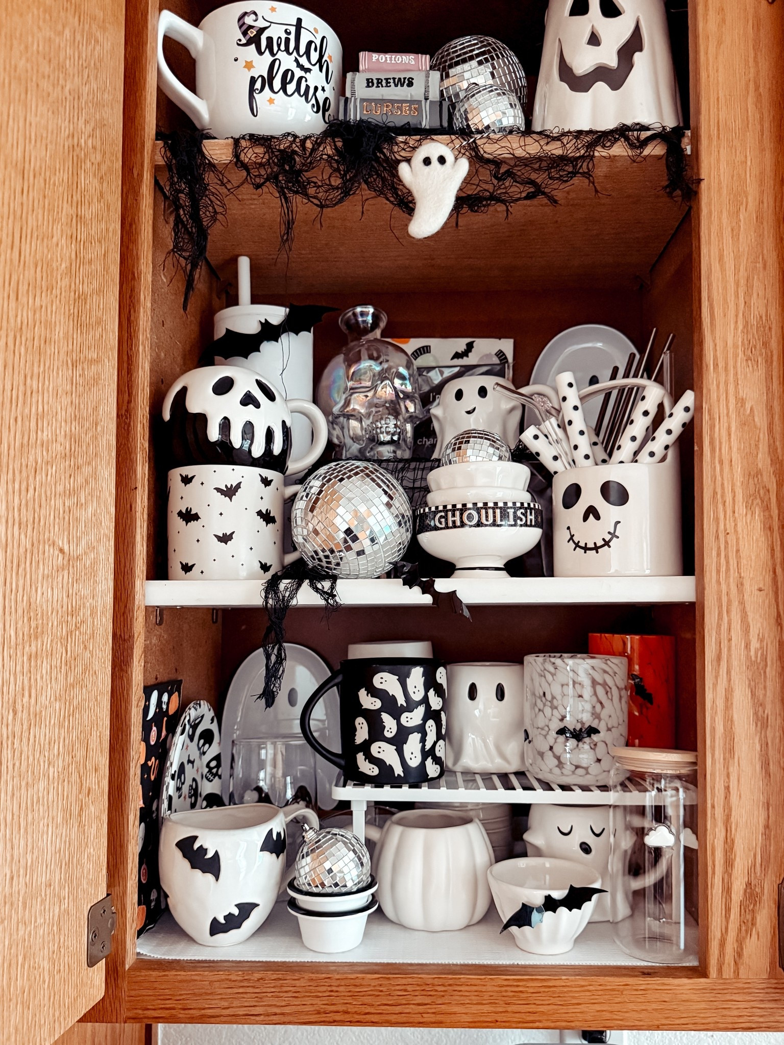 { halloween mug collection ❥

Anthropologie Home . Halloween at Anthropologie . Halloween at Walmart . Bat Icon Juice Glass } 

#LTKHome #LTKSeasonal #LTKHalloween