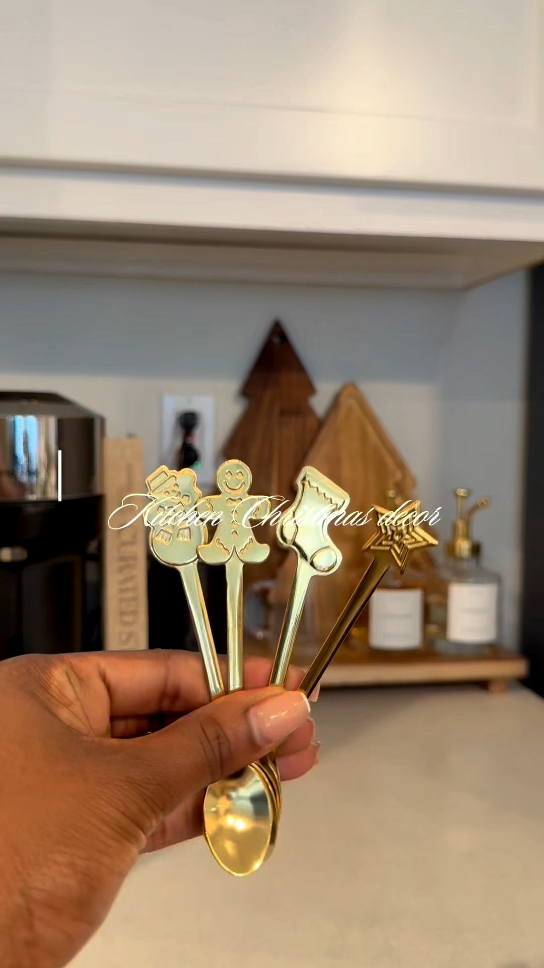 Kitchen Christmas decor 🎄🤞🏾

#LTKHoliday