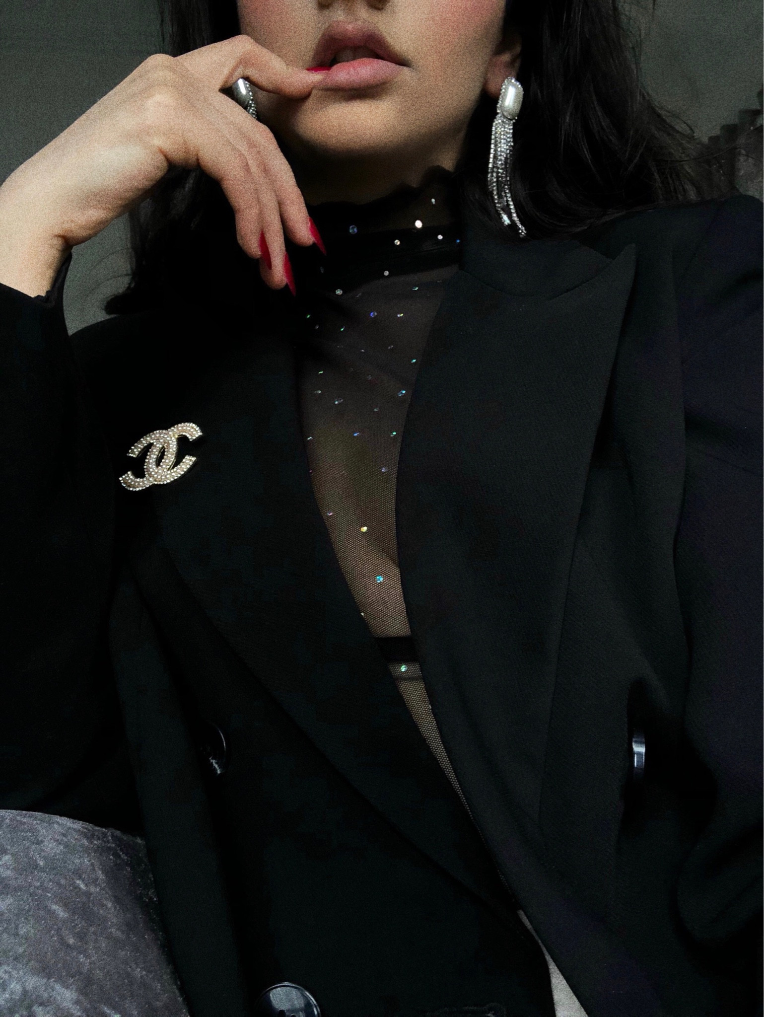 Birthday suit 🖤

Classic black blazer, workwear, university outfit, birthday fit, brooch, mesh top, white earrings, H&M style, timeless fashion, classic fashion, 

#LTKFind #LTKSeasonal #LTKsalealert