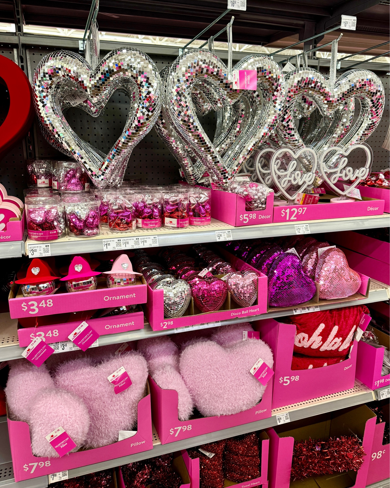 Walmart: Valentine’s Day Disco Decorations 

#LTKHome #LTKSeasonal #LTKParties