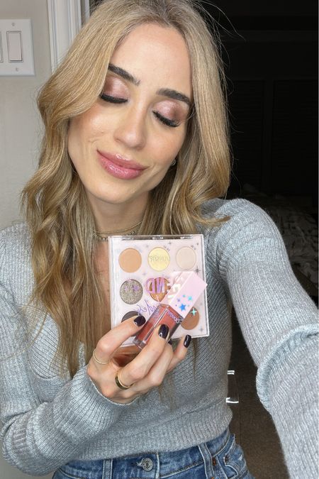Sharing this eyeshadow look on instagram and love this gloss from target 

#LTKbeauty #LTKunder100