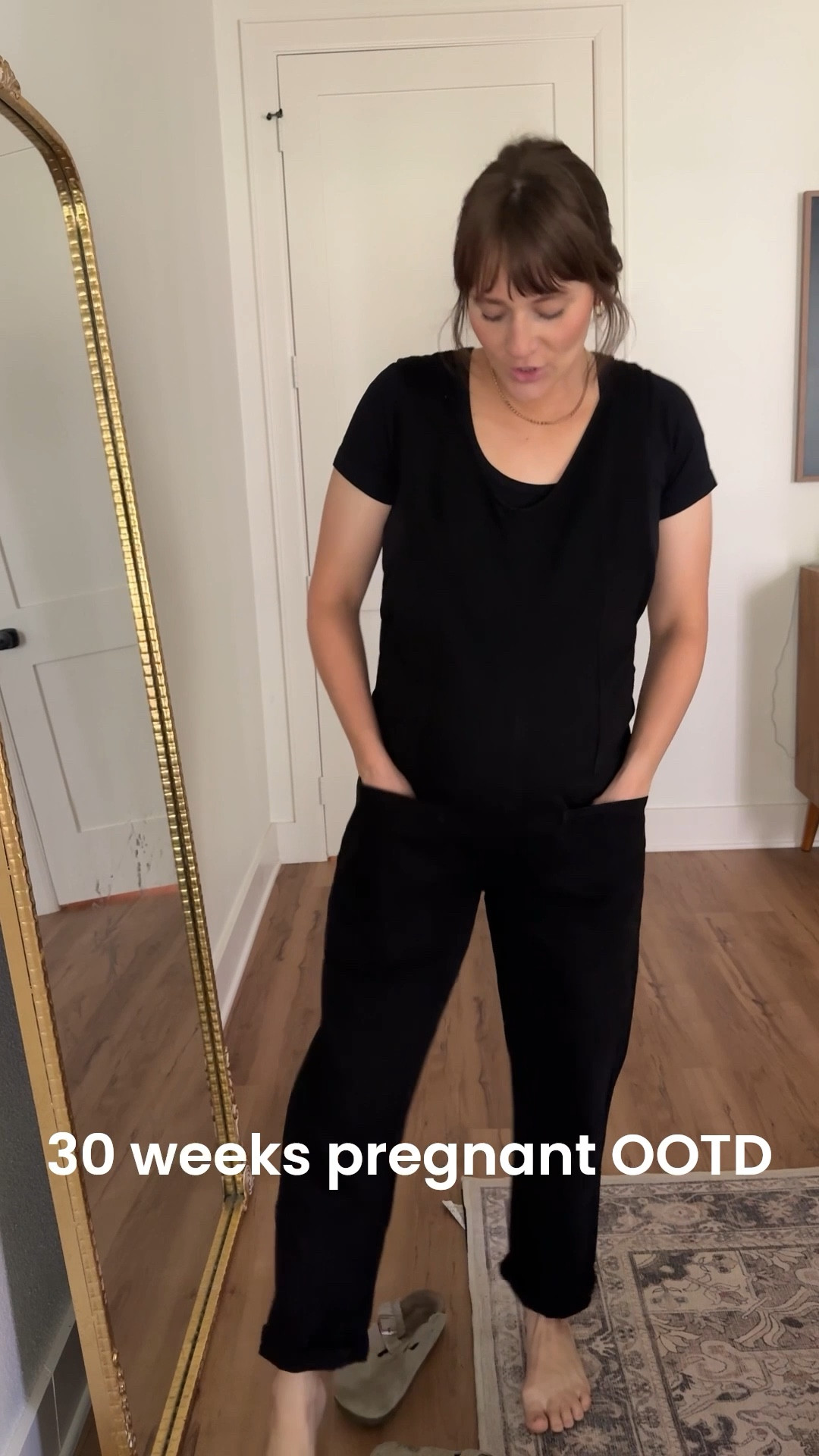 30 weeks pregnant- maternity friendly but not maternity 🙌🏻 5’5” wearing a size medium (one size up from my pre pregnancy size)