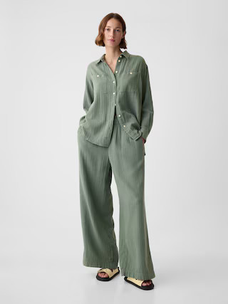 Mid Rise Crinkle Gauze Wide-Leg Pants | Gap (US)