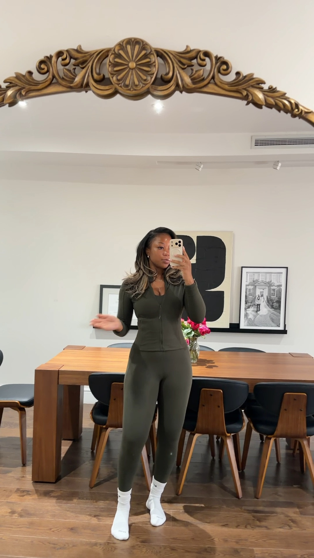 Wearing a medium in everything!

#LTKfitnessgoals #LTKootd #LTKActive