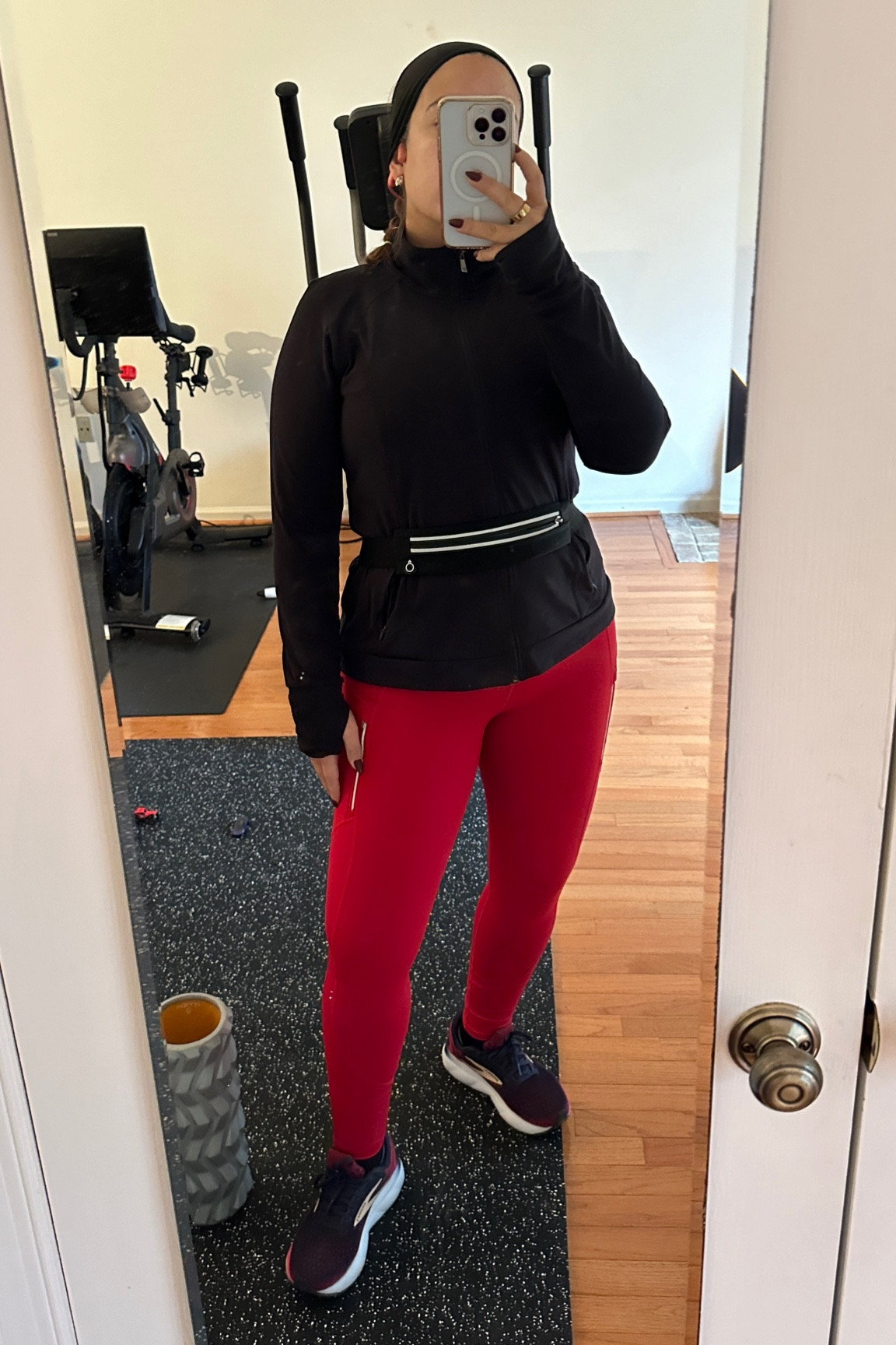 Ending the year the right way

#LTKFitness #LTKMidsize