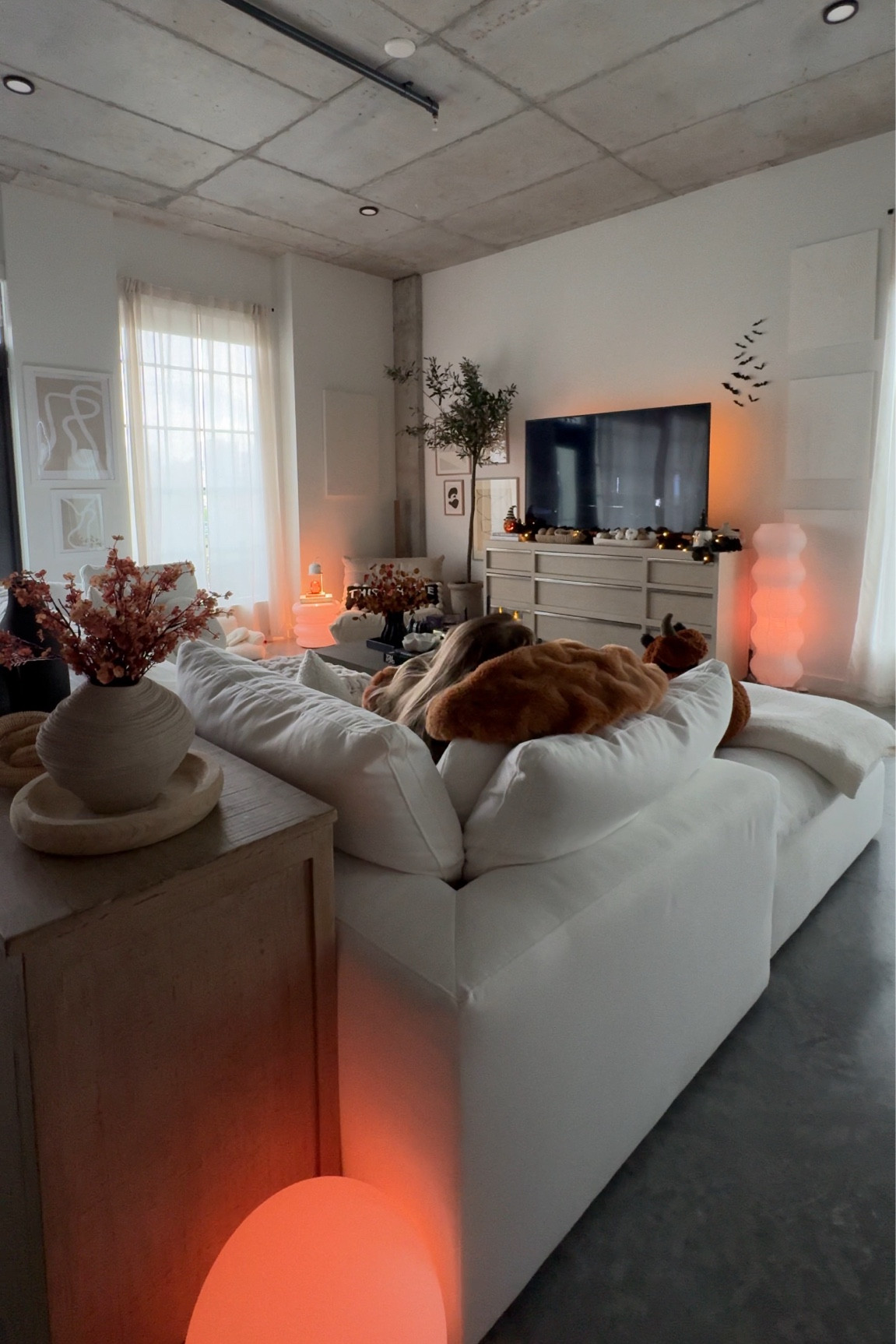 cozy season 🍂☕️⛈️

#LTKFallSale #LTKHome #LTKSeasonal