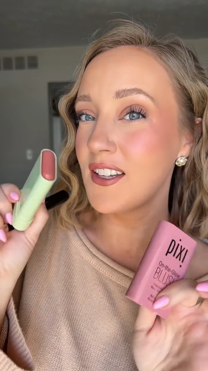 obsessed with this shade 🤍 Beauty #pixibeauty #blushstick #blush #creamblush #TikTokShopCreatorPicks