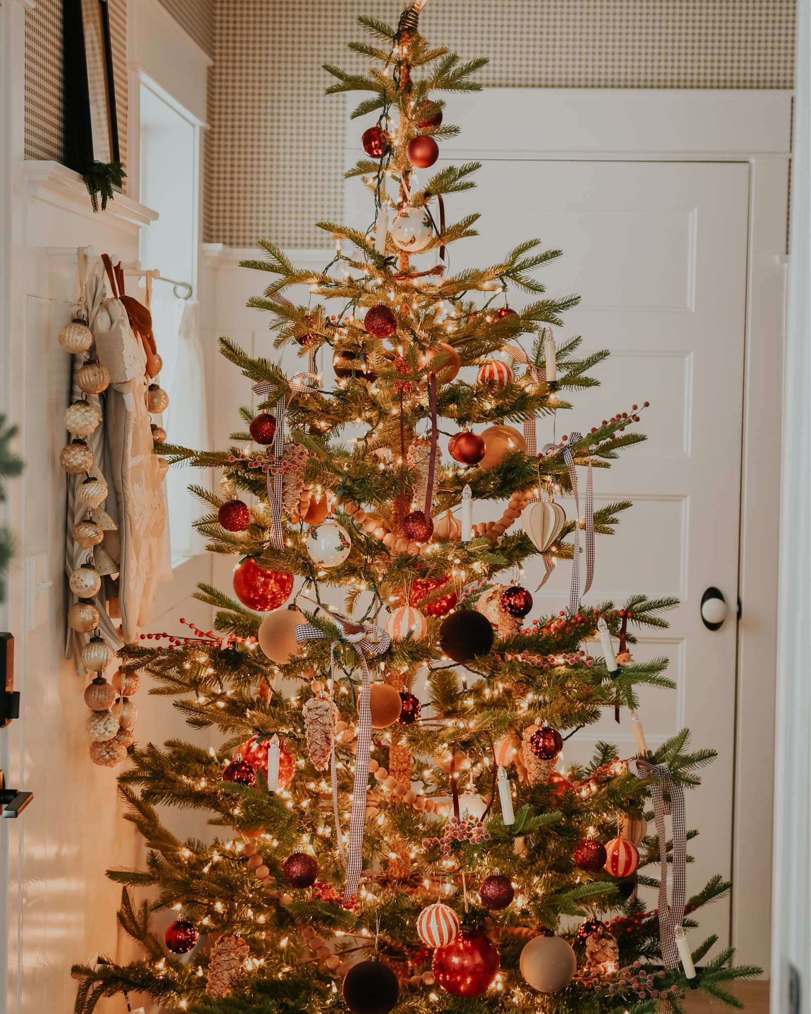 Christmas in the mudroom🎄
